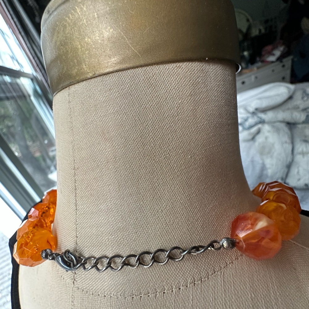 Amber orange vintage chunky bead necklace . - Picture 4 of 4